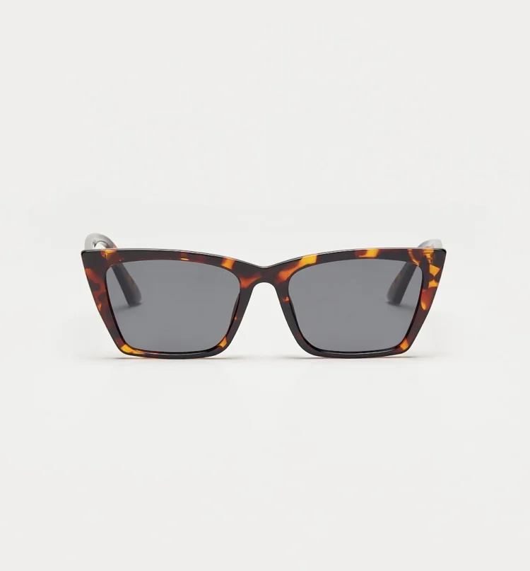 1802202491 Sarah, Brown Tortoise sunglasses front view