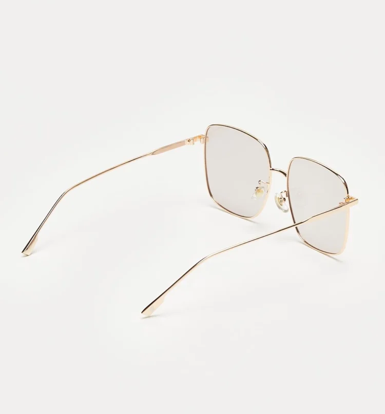 1802202533 Alice, Beige Gold sunglasses back right view