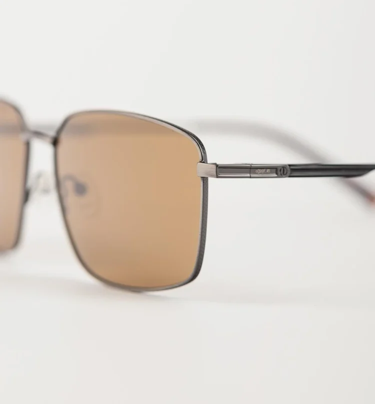 1802202462 Cable, Brown Silver sunglasses closeup